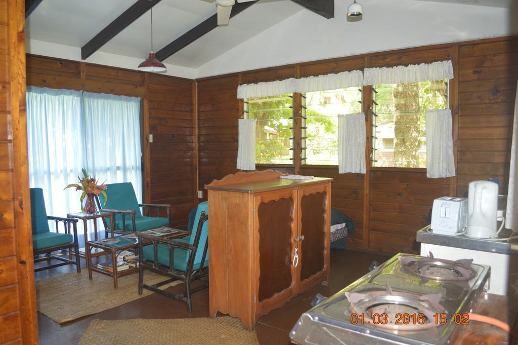 Vaiala Beach Cottages 아피아 외부 사진